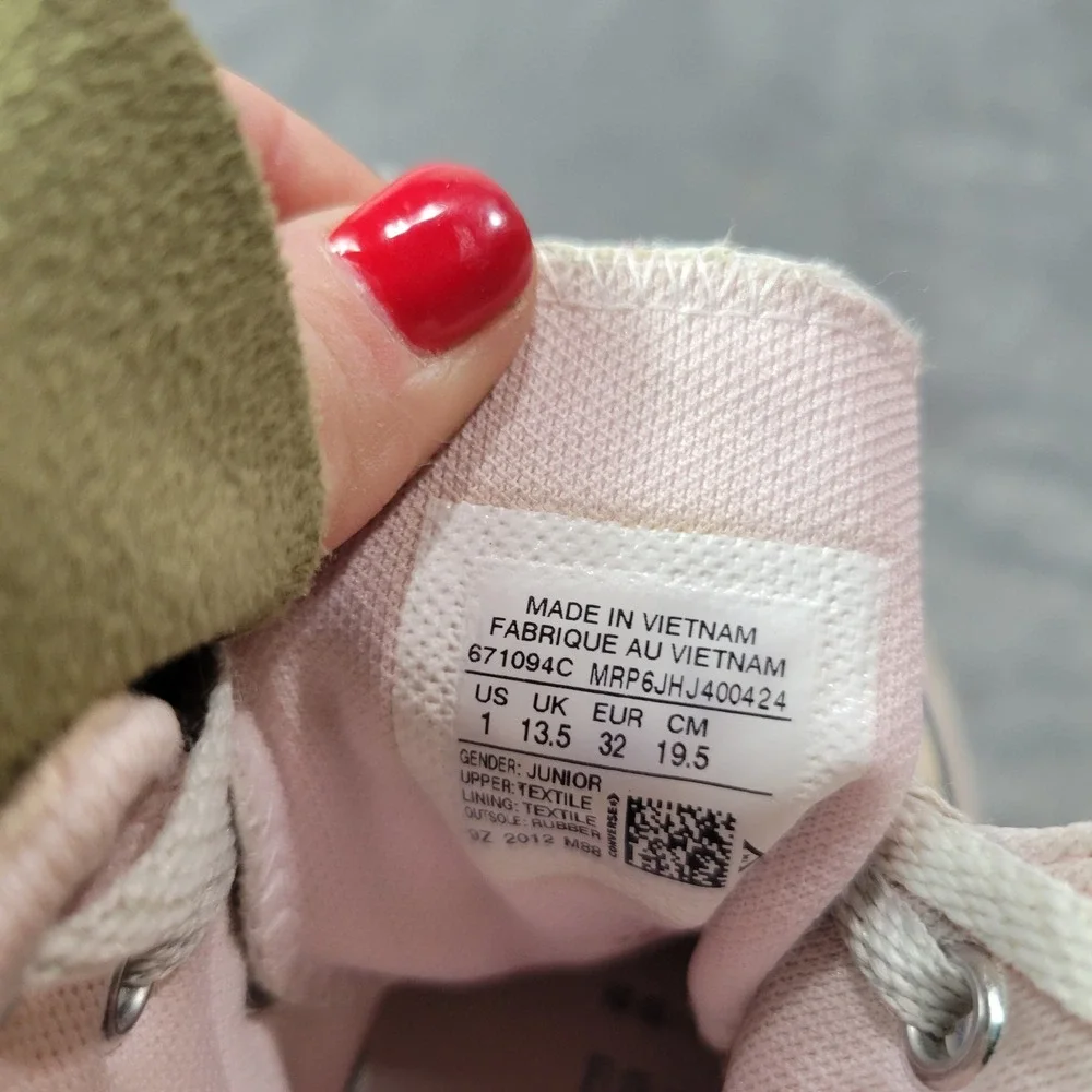 Converse All Star High Top Sneakers Kids Size 1 Youth Cream Pink‎ Moon Stars